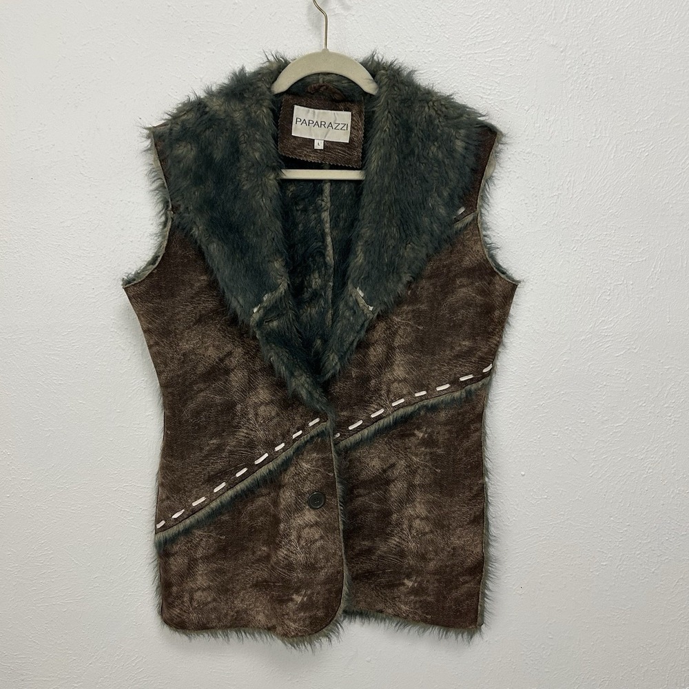 Vintage Y2K Paparazzi Brown Faux Fur Vest Western Hippie Waist Coat Sz M Button - Picture 1 of 9